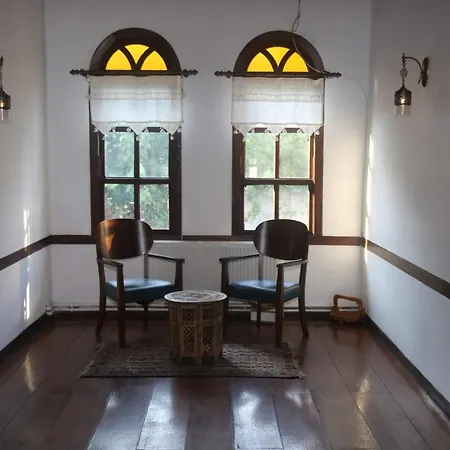 Hacirifatlarkonagi * Taraklı