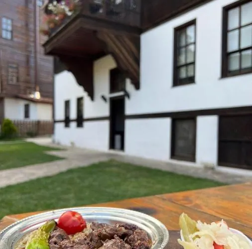 Hacirifatlarkonagi Hotel *