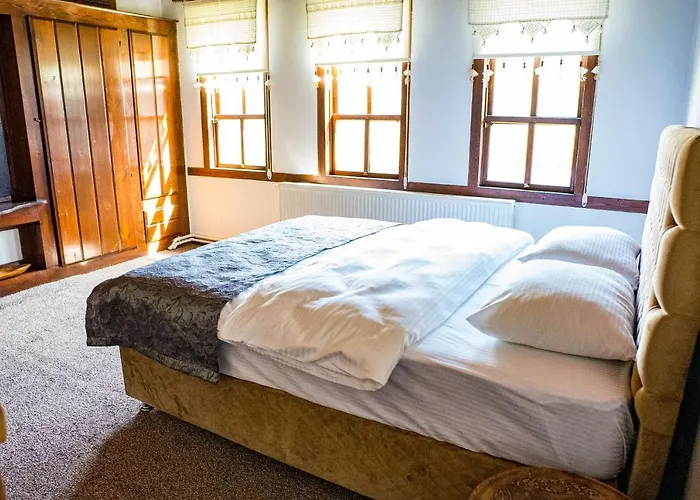 Hacirifatlarkonagi * Tarakli